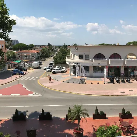 Edifici Violetta Lägenhet