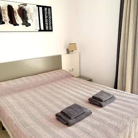 Edifici Violetta * 엠푸리아브라바