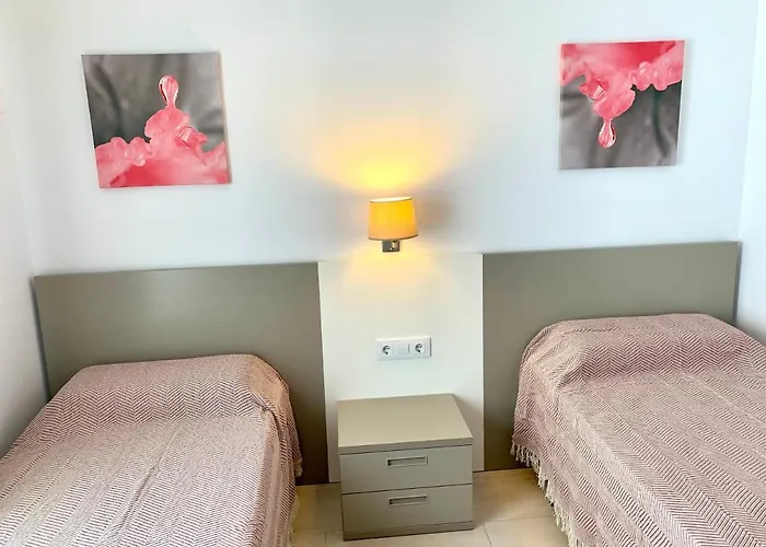 アパート Edifici Violetta エンプリアブラバ