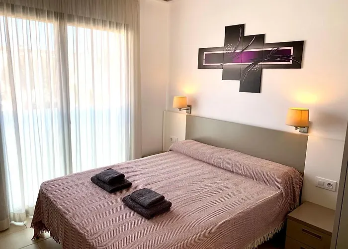 Edifici Violetta דירה אמפוריבראבה