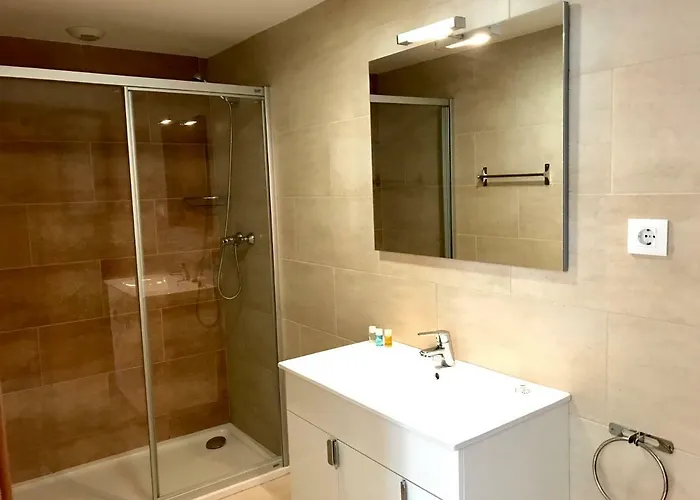 Edifici Violetta Apartament *