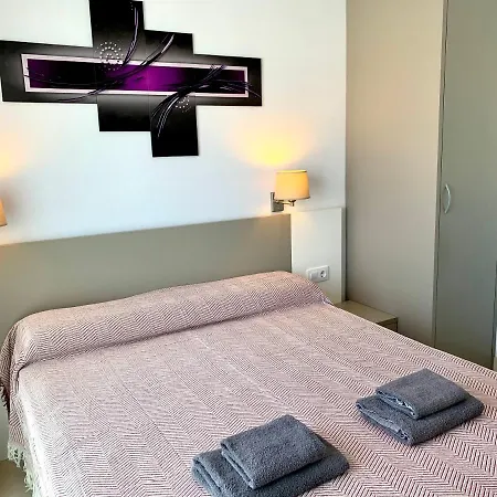 Edifici Violetta דירה *