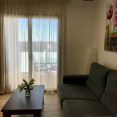 Edifici Violetta דירה